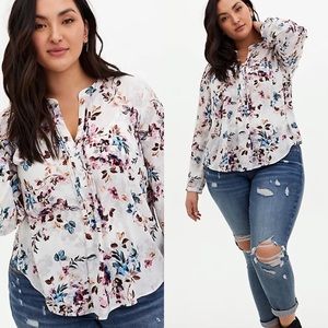 Pre Owned WHITE FLORAL GEORGETTE PINTUCK BUTTON DOWN BLOUSE